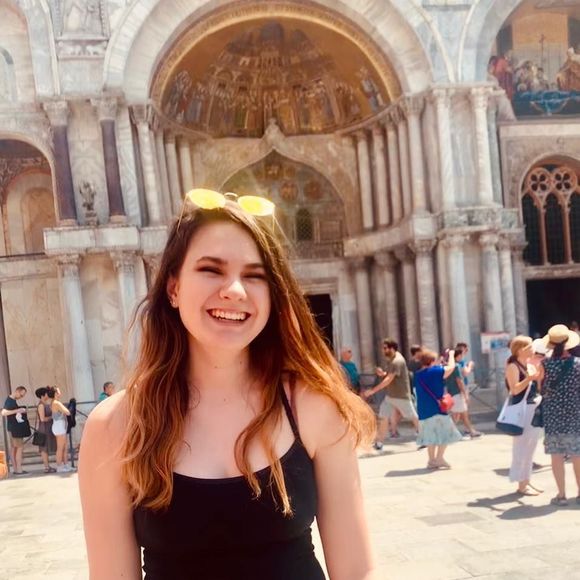 Meet the Posher Other - Meet your Posher, Sarah